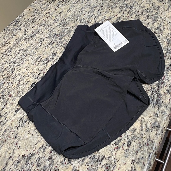 NWT Lululemon Speed Up MR Short *4" Lined Updated Fit, Size 8, Black - Picture 6 of 8